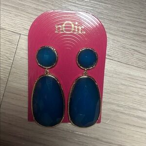 nOir Earrings NWT